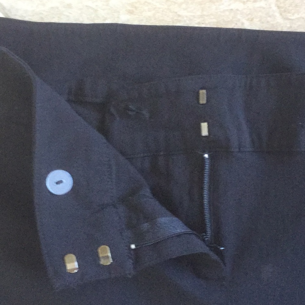 Shorts - Picture 4 of 6